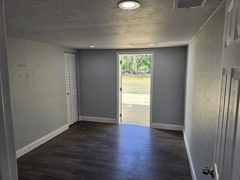 16215 SE Hawthorne Rd — Photo 36