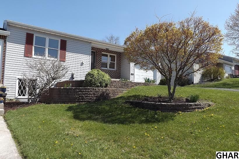 1st image of 21 Mary Dr