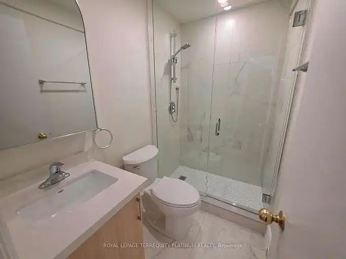 1st image of 11 Beaconsfield Ave #2