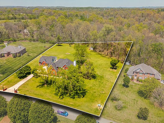 3rd image of 157 Hidden Cove Ct