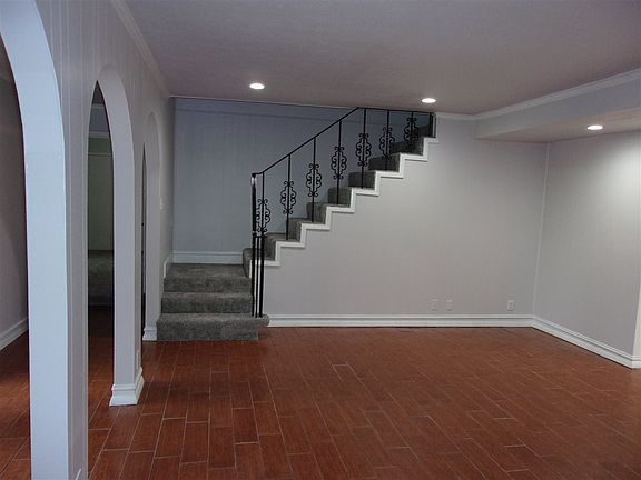 5th image of 6301 Villa Fontana St