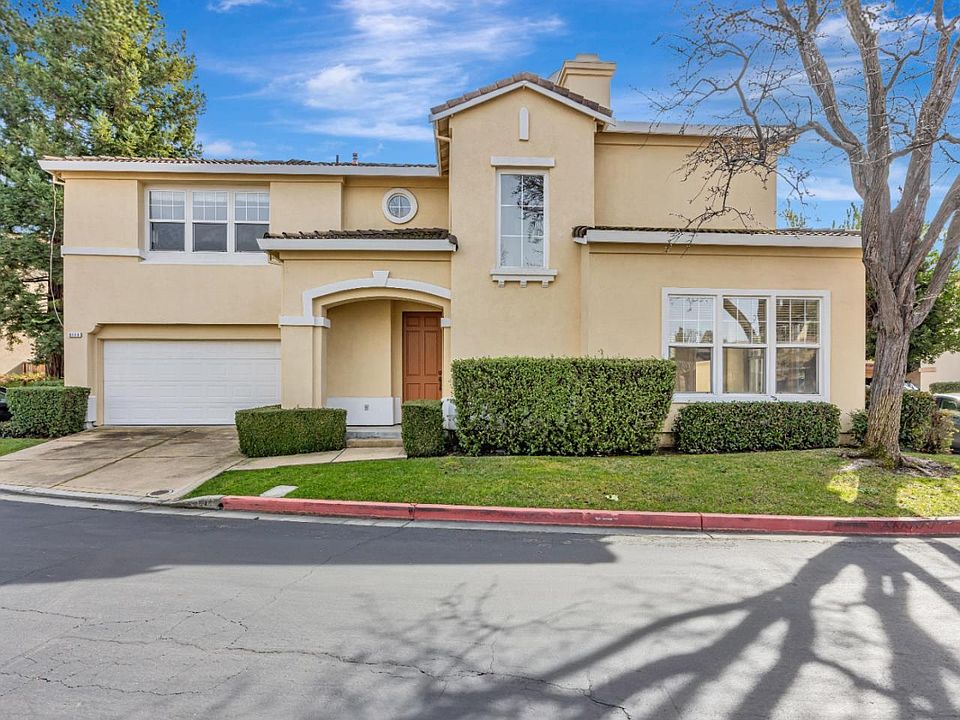 1st image of 5111 Venice Ct