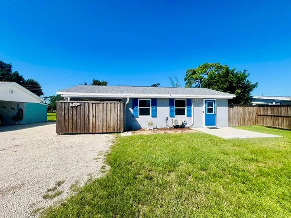 1144 Pine St, Englewood, FL 34223