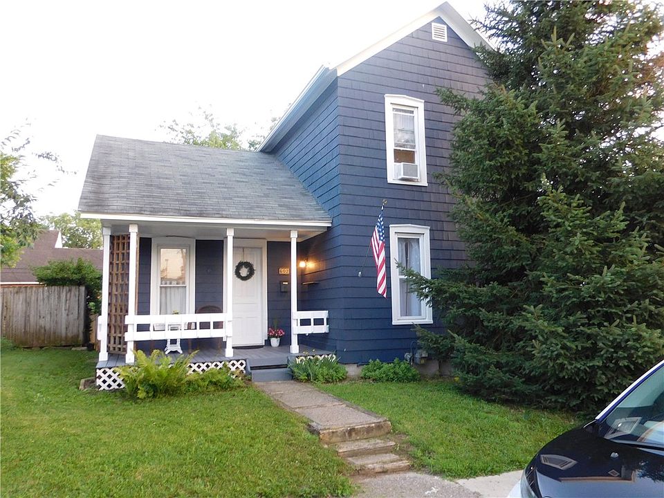 1st image of 602 Sennett St