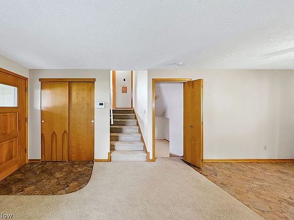 3rd image of 1812 Skyline Dr