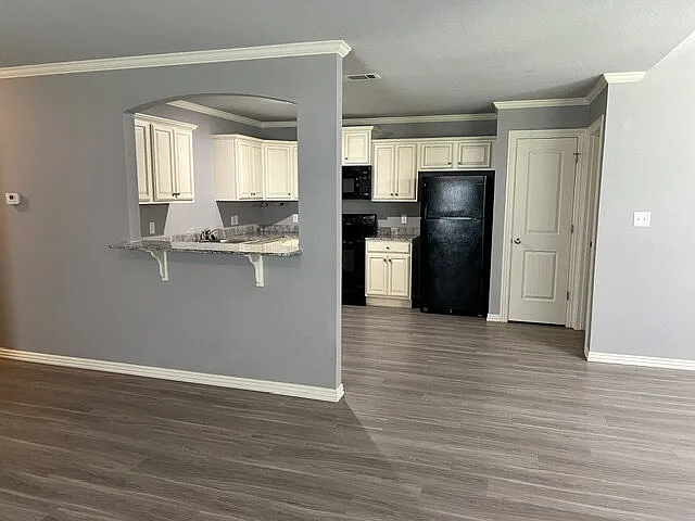1151 Springhill Rd — Photo 5