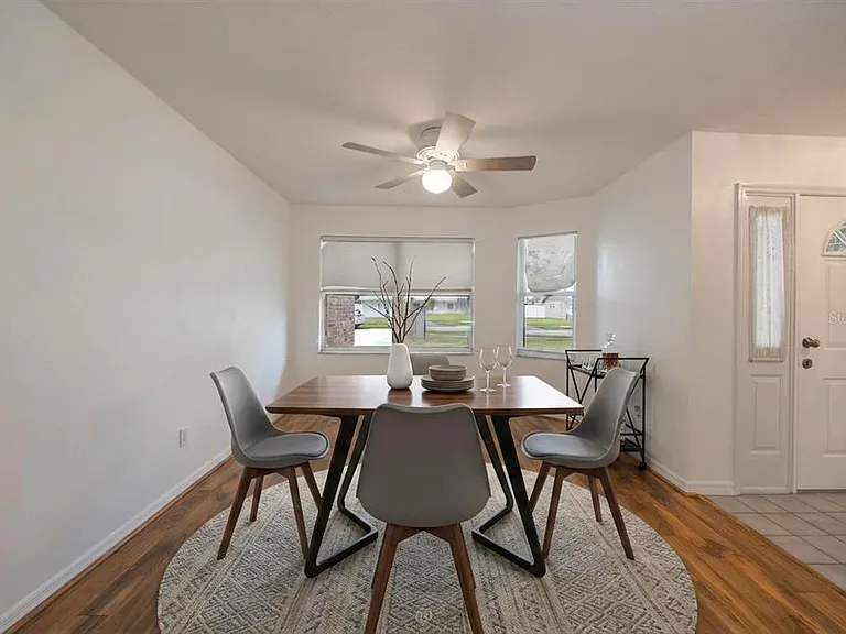 923 Sand Crest Dr — Photo 17