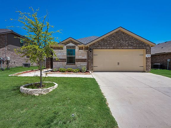 2nd image of 9020 High Stirrup Ln