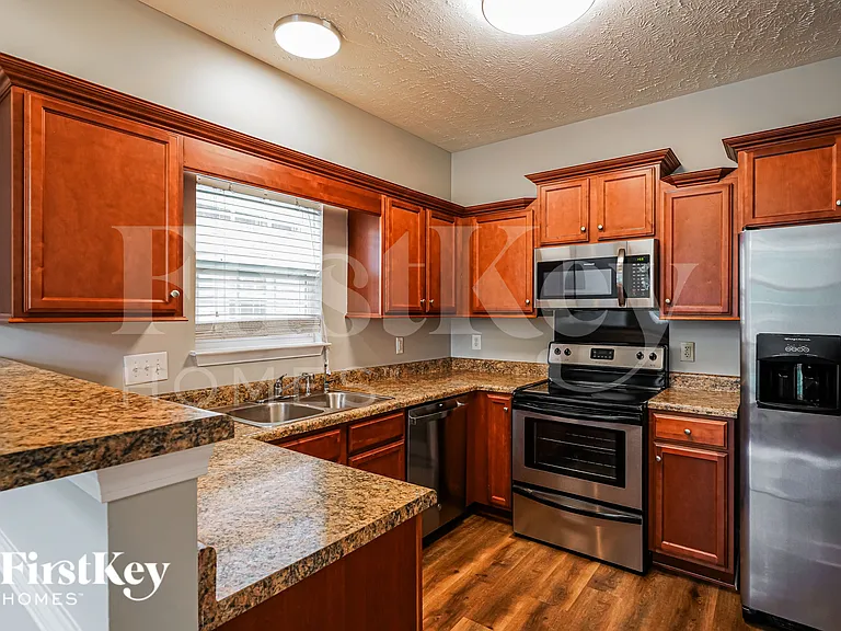 3200 Hidden Creek Dr — Photo 7