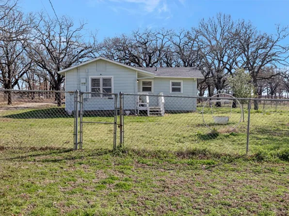 8620 Brooks Rd, Burleson, TX 76028