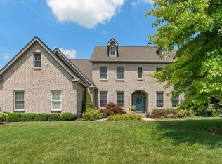 8754 Lily Ct, Zionsville, IN 46077