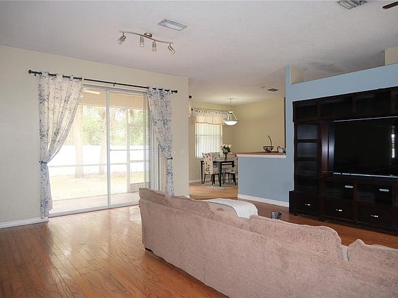 2nd image of 4491 Cuthbert Ave
