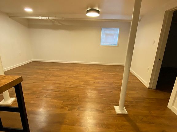 3rd image of 3540 N Lowell Ave #Gn