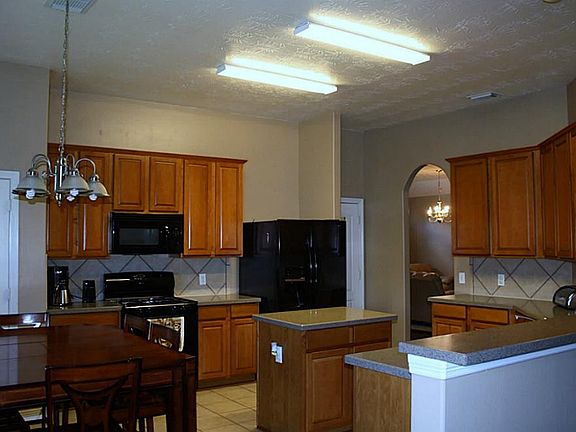 4th image of 8021 N Tarrytown Crossing Dr
