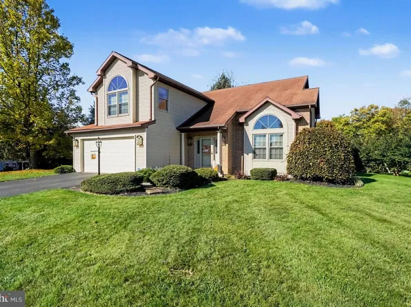 4106 Carrington Ct W, Mechanicsburg, PA 17050