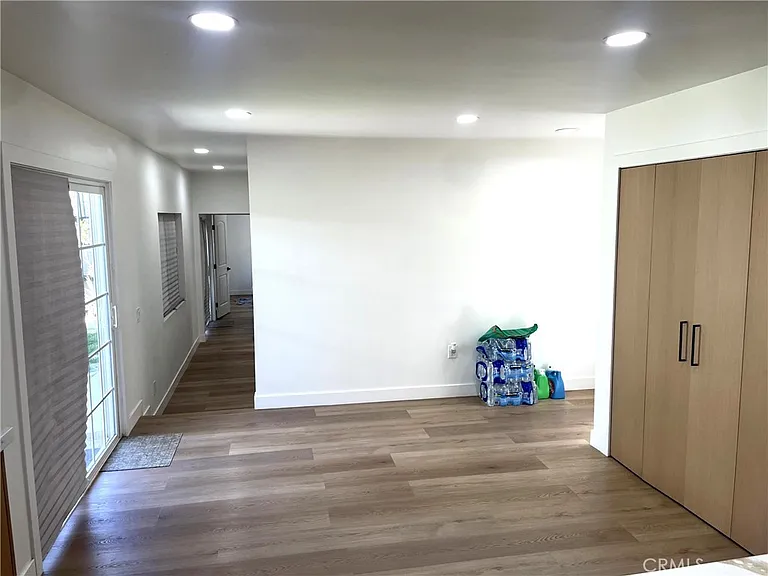 9488 Foster Rd — Photo 13