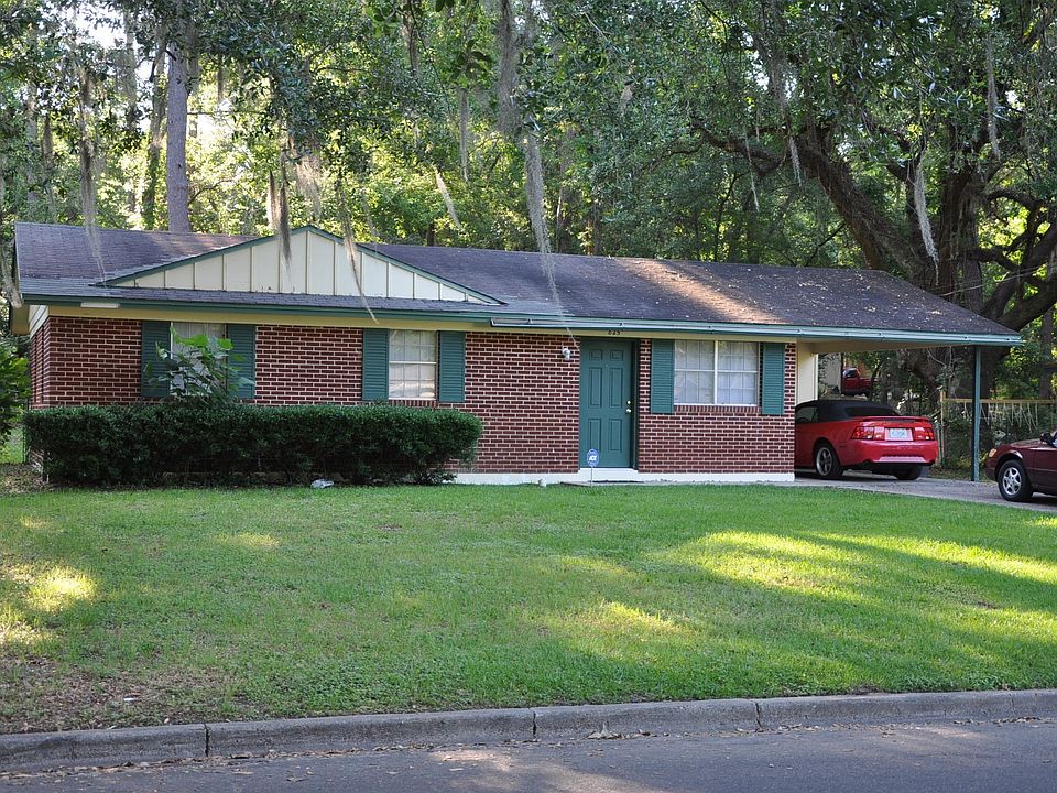 Live Oaks and Spanish Moss