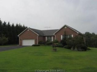 7218 Benjamin Ln, Owings, MD 20736