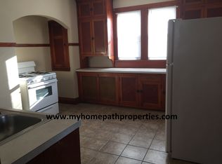 2852 S 15th St #A, Milwaukee, WI 53215