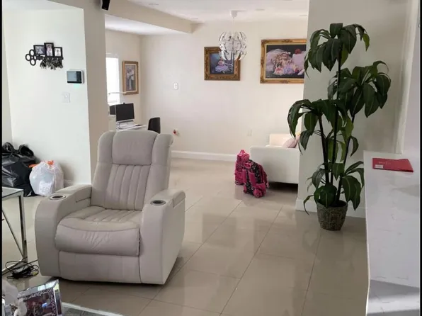 16231 SW 101st Ave, Miami, FL 33157