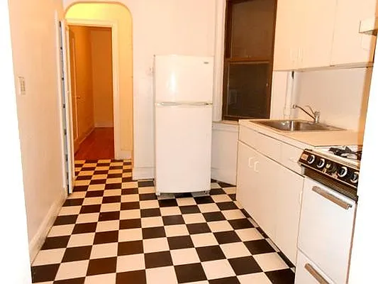 Rented by Keller Williams NYC | media 19