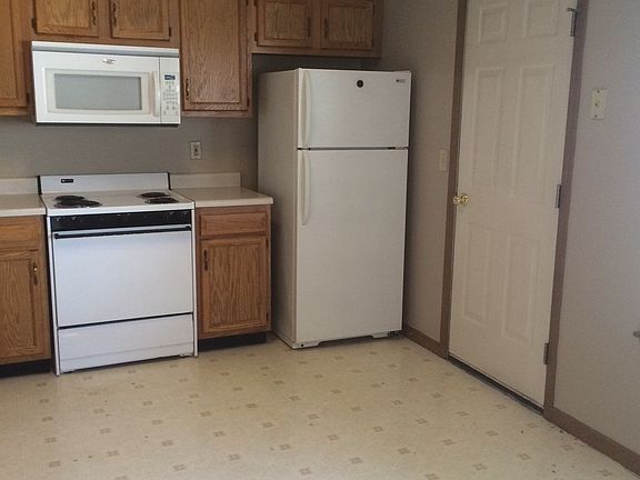 3rd image of 603 Vineyards Ct