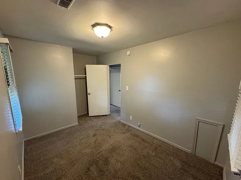 1790 Ardmore Dr — Photo 9