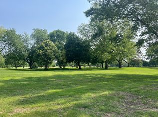 9 River Ln, Kankakee, IL 60901