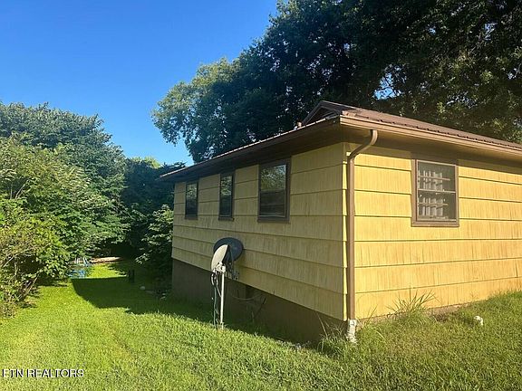 4th image of 714 Douglas Ave