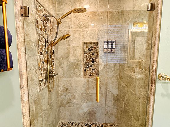 5th image of 7827 Friars Ct