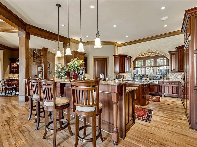6407 Grand Marina Cir — Photo 21