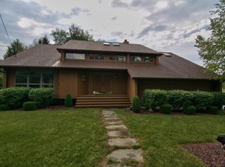 E McKinley St, Olyphant, PA 18447