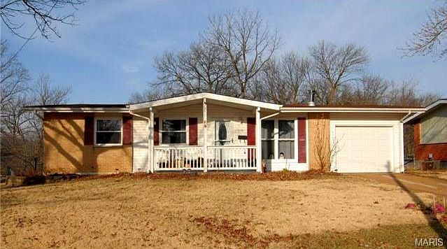 1st image of 215 Countryside Dr