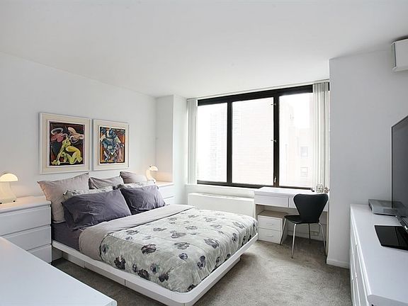 4th image of 422 E 72nd St APT 19B