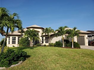 806 NW 38th Pl, Cape Coral, FL 33993