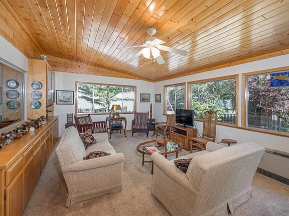 5th image of 1106 Peninsula Dr