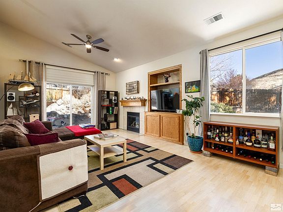 5th image of 2780 Ashland Ave