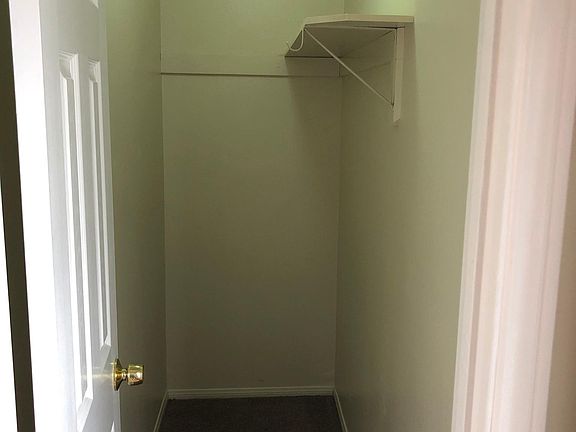 3rd image of 13617 Kornblum Ave