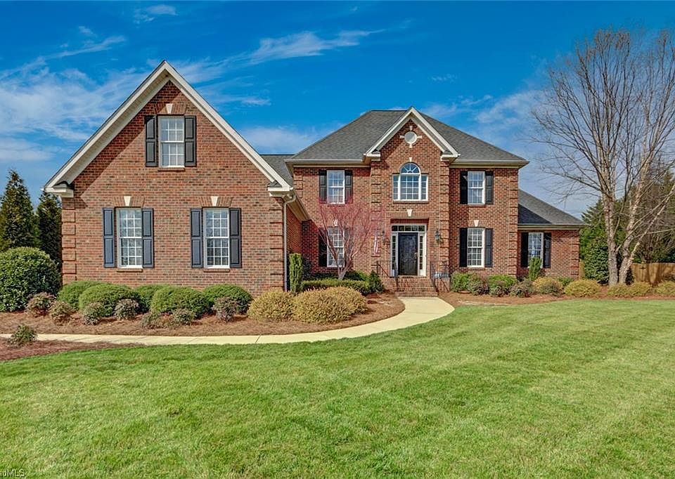 1st image of 702 Chestnut Hill Ct