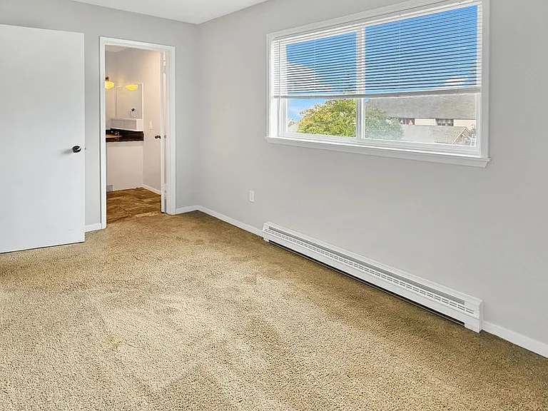 1002 N J St #14 — Photo 9