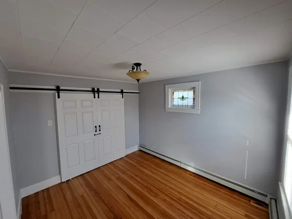 6965 Caldwell Ave, Maspeth, NY 11378