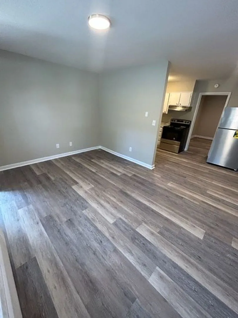 18 West Place — Photo 4