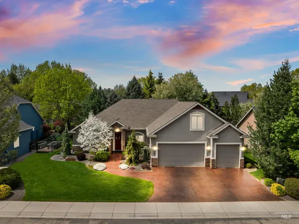 5947 N Duxbury Pier Ave, Garden City, ID 83714