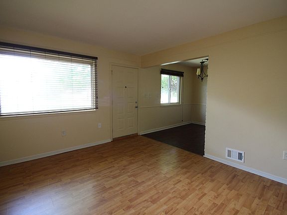 5th image of 18203 Colgate St
