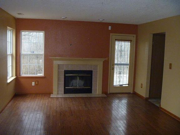 4th image of 4441 Brookmeadow Dr