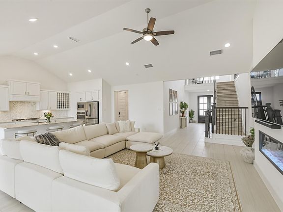 5th image of 26923 Longwood Ledge Ln