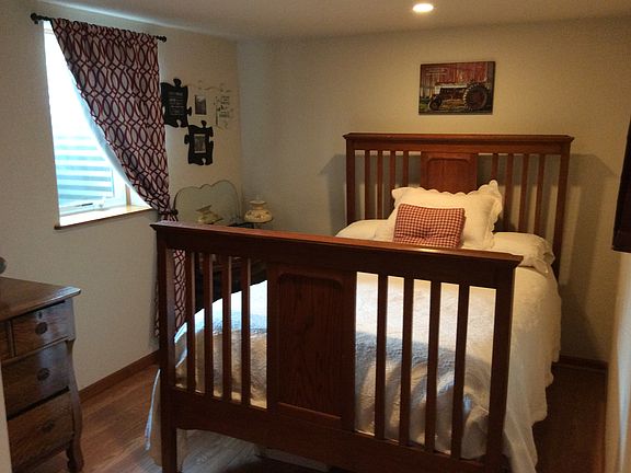 Second bedroom 