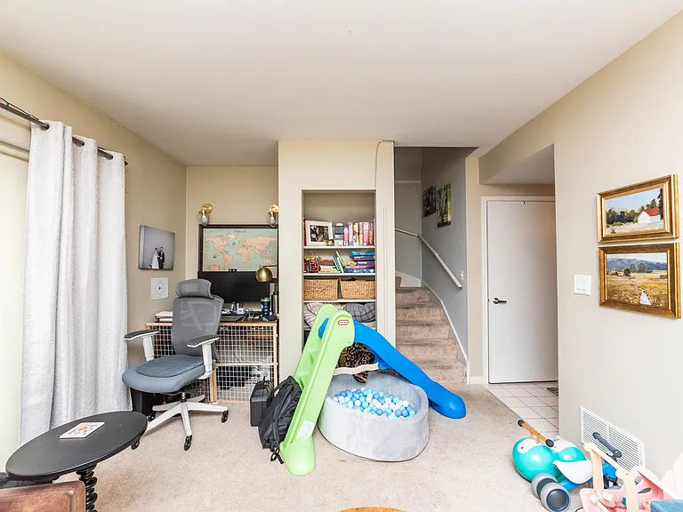 23 N Racine Ave #406 — Photo 17
