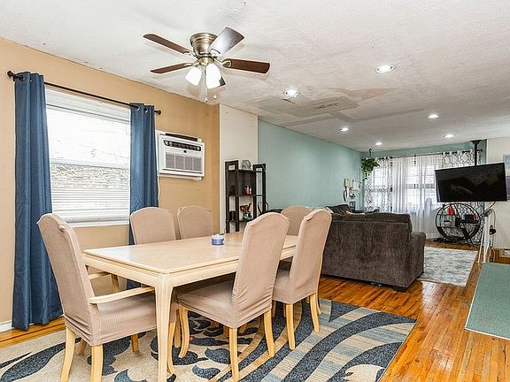 5th image of 1496 Richmond Ave