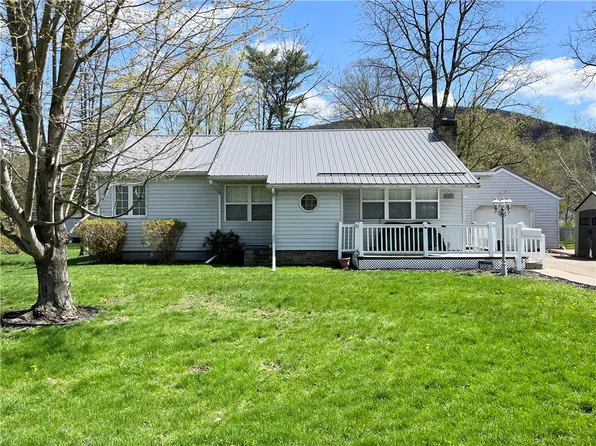 115 Greenwood St, Canisteo, NY 14823